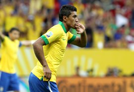 Volante da Seleção tem lesão grave e vai parar por, pelo menos, um mês