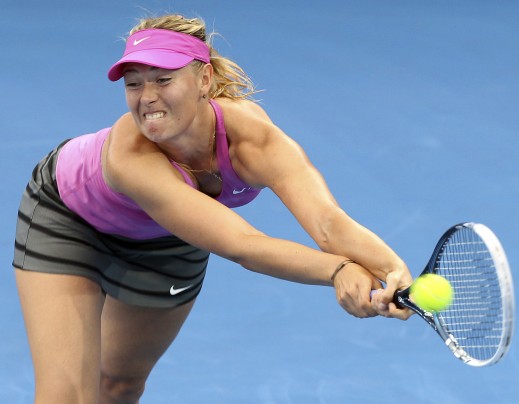 Tênis: Serena e Sharapova vencem e se enfrentam em Brisbane