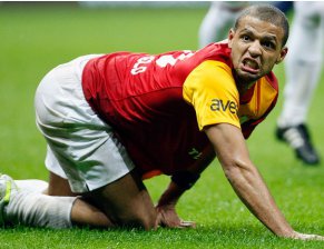 Quem diria! “Jogador problema” é eleito o melhor volante brasileiro na Europa