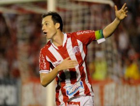 Pernambucano: Ex-Guarani, líder da greve deixa o Náutico