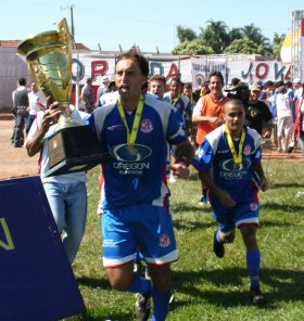 Paulistão: Penapolense faz jogo-treino para marcar despedida de ídolo
