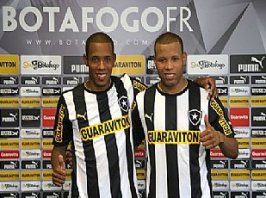 Carioca: Botafogo apresenta laterais gêmeos que jogavam na Europa