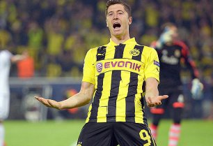 Alemão: Clube campeão mundial acerta a contratação de Lewandoswski