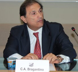 Cronistas de Bragança Paulista acusam cartola de estar “comprando” imprensa