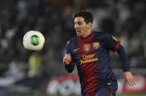 Espanhol: Relacionado, Messi volta ao Barcelona após 2 meses