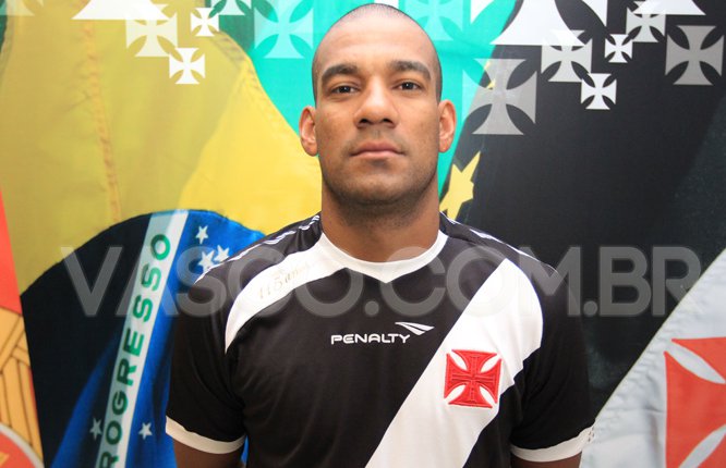 Carioca: Já com o fardamento do Vasco, ex-SP e Goiás sonha com títulos em 2014