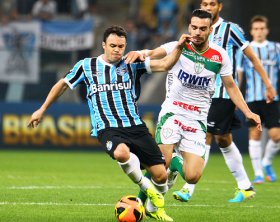 Carioca: Botafogo próximo de acerto com atacante do Grêmio