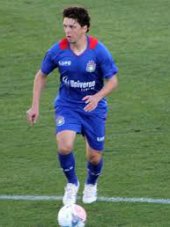 Paulista A2: Meia recusa propostas do exterior e garante foco no São Caetano