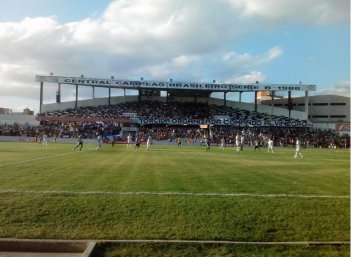 PERNAMBUCANO: Briga pela liderança e clássico agitam rodada