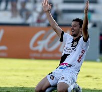 Ponte Preta, finalmente, oficializa venda de lateral para o Corinthians