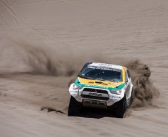 Rali: Equipe Mitsubishi Petrobras está no top 15 do Dakar