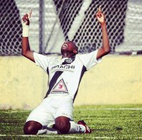 Copa SP: Zagueiro artilheiro comemora vitória da Ponte Preta