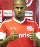 Carioca: Volante se diz experiente e promete ajudar o Botafogo