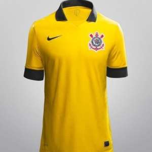 Suposta 3ª camisa do Corinthians vaza na net e remete à Seleção Brasileira