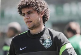 Mineiro: Aliviado com R49, Atlético-MG pode anunciar lateral do Coxa