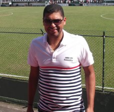 Paulistão: Penapolense confirma ídolo do Santos como técnico