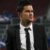 Brasileiro deixa “cárcere” na Arábia e comemora volta ao Rio de Janeiro