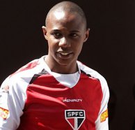 Paulistão: São Paulo renova com volante até outubro de 2018