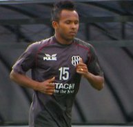 Carioca: Confirmado, ex-meia da Ponte celebra chegada ao Flu