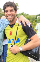 Carioca: Juninho celebra retorno aos treinos com bola no Vasco