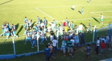 Candangão: Jogo-treino entre Crac e Paracatú termina em pancadaria