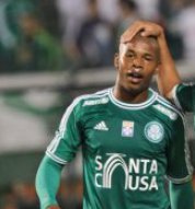 Paulistão: Palmeiras aciona lateral na Justiça