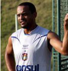 Piauiense: Ex-atacante do Fluminense fecha com o Flamengo