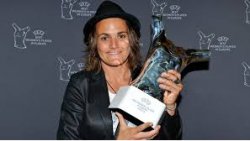 Com Marta na disputa, goleira da seleção alemã leva a Bola de Ouro