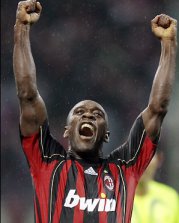 Jornais italianos garantem Seedorf no Milan