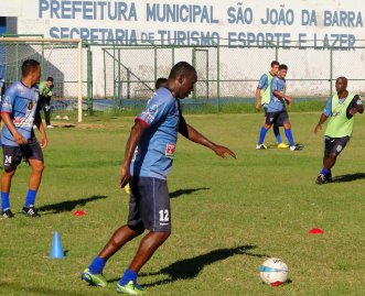 Em amistoso, Andrade começa a definir time para a Série B do Carioca