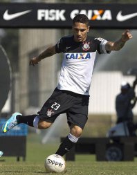 Paulistão: Com Mano, Guerrero resgata função de centroavante