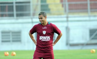 Paulistão: Lateral aprova clássico na estreia para a Lusa largar bem