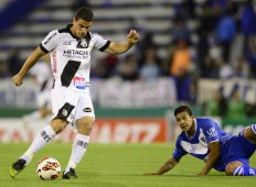 Por mais dinheiro, Ponte Preta desiste de atacante do Galo
