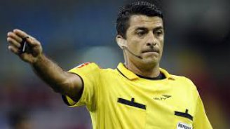 Copa 2014: Fifa anuncia árbitros e confirma brasileiro. Confira!