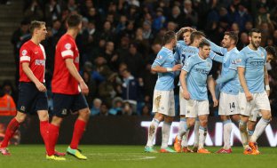 COPA DA INGLATERRA: City goleia mais um e avança