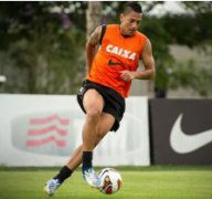 Paulistão: Benfica quer a contratação de volante do Corinthians