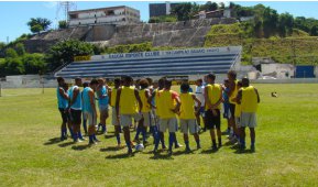 Baiano: Após duas derrotas, técnico garante permanência no Galícia