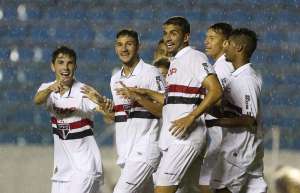 COPA SP: Nos pênaltis, São Paulo vence o Brasília e enfrenta o Atlético-MG