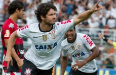 Paulistão: Corinthians deve cerca de R$ 2 milhões a atacante