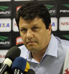 Carioca: Após tropeço na estreia, Vasco visita Macaé por reação