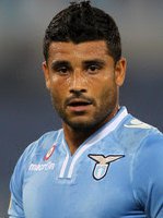 Italiano: Com passagem pela seleção brasileira, meia passará por cirurgia