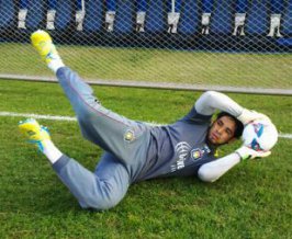 Paulista A2: Ídolo, goleiro do São Caetano comemora retorno aos gramados