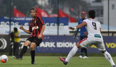 PARANAENSE: Atlético-PR e Coritiba tropeçam e J.Malucelli é o líder