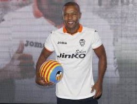 Santos e São Paulo brigam por atacante do futebol espanhol