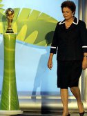 Copa 2014: Dilma sela paz com a Fifa e promete ‘Copa das Copas’