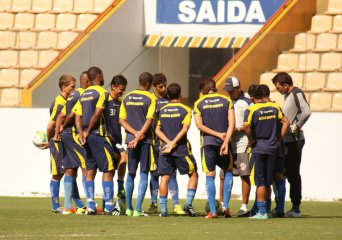 Paulista A2: Grêmio Barueri treina na Arena e apresenta elenco profissional