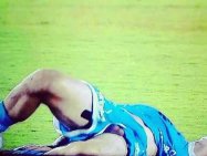 Gaúcho: Zagueiro do Novo Hamburgo deixa à mostra partes íntimas durante jogo