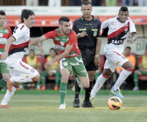 Corinthians fecha contratação de ex-volante da Portuguesa