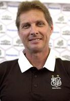 Paulistão Chevrolet: Oswaldo procura zagueiro e quer Neilton no Santos