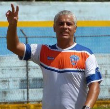 Carioca: Único time que não somou pontos demite o treinador